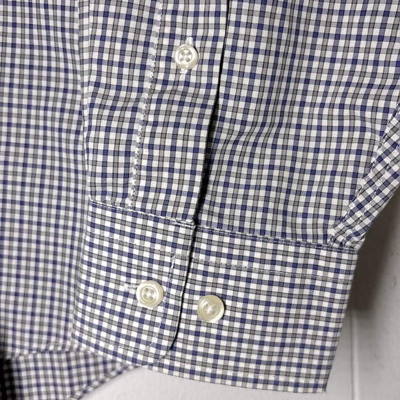 JoS. A. Bank Men’s Traveler’s Collection Tailored Fit Button Down Shirt - Picture 8 of 13